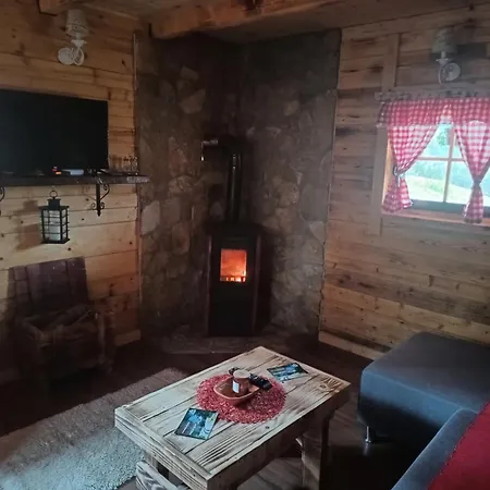 木屋 Koliba Kod Vukasina Kremna