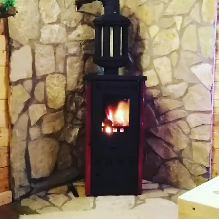 Koliba Kod Vukasina 木屋 Kremna